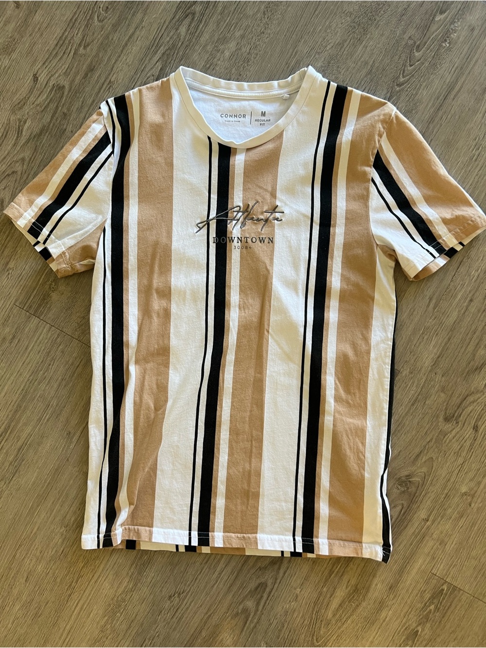 Connor Vertical Stripe T-Shirt Men’s Size M | White Tan Black Crew Neck Casual